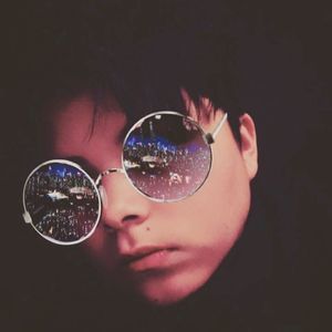 Meet your Posher, Davina